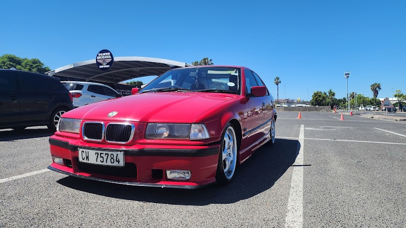 Thunder Brothers Car Wash And Battery Centre Tyger Valley - Photo 2